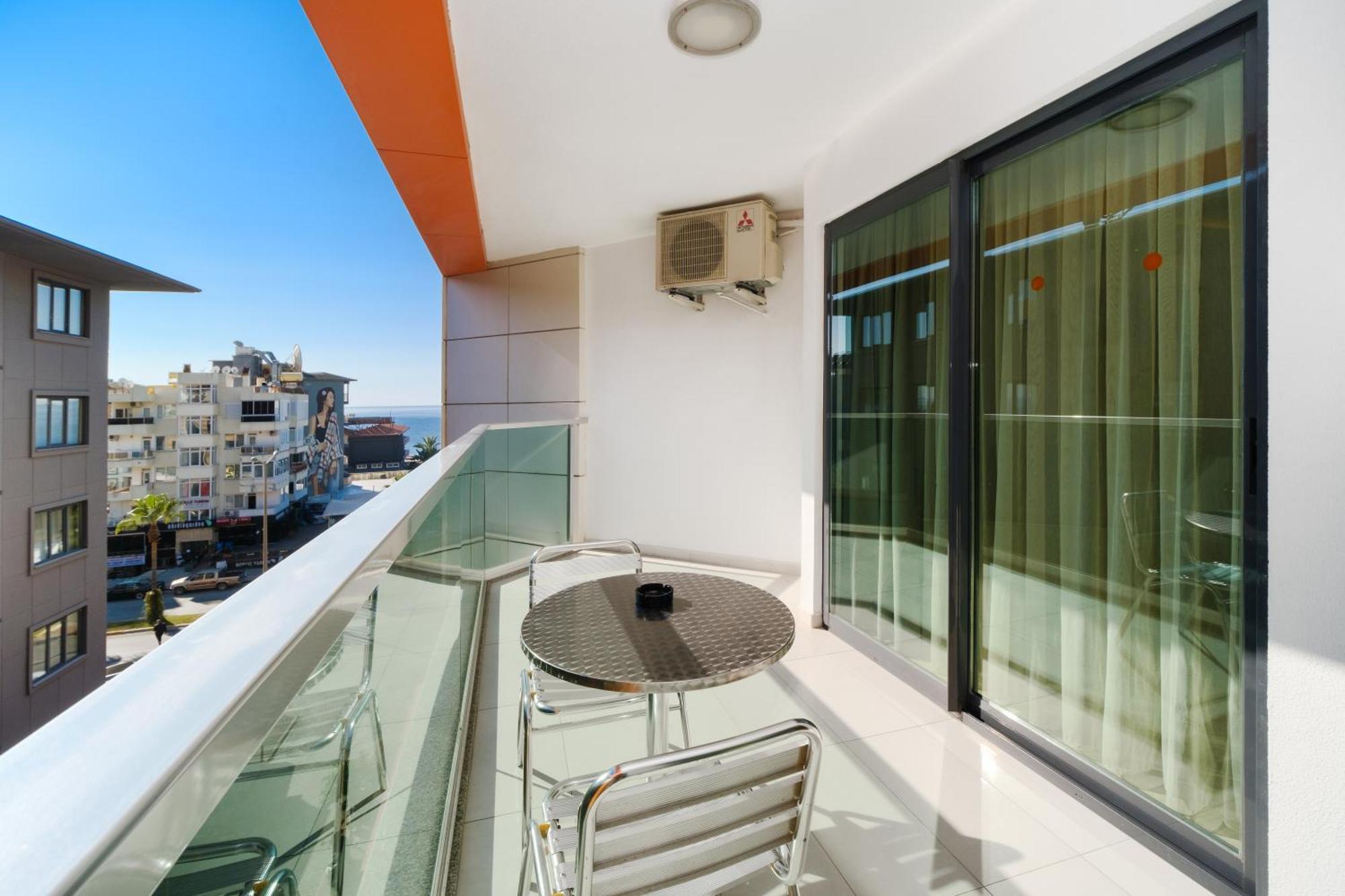 Delfino Apart Hotel Alanya Bagian luar foto